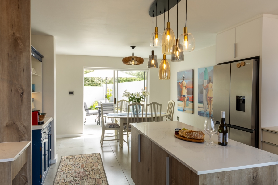 To Let 3 Bedroom Property for Rent in Big Bay Western Cape